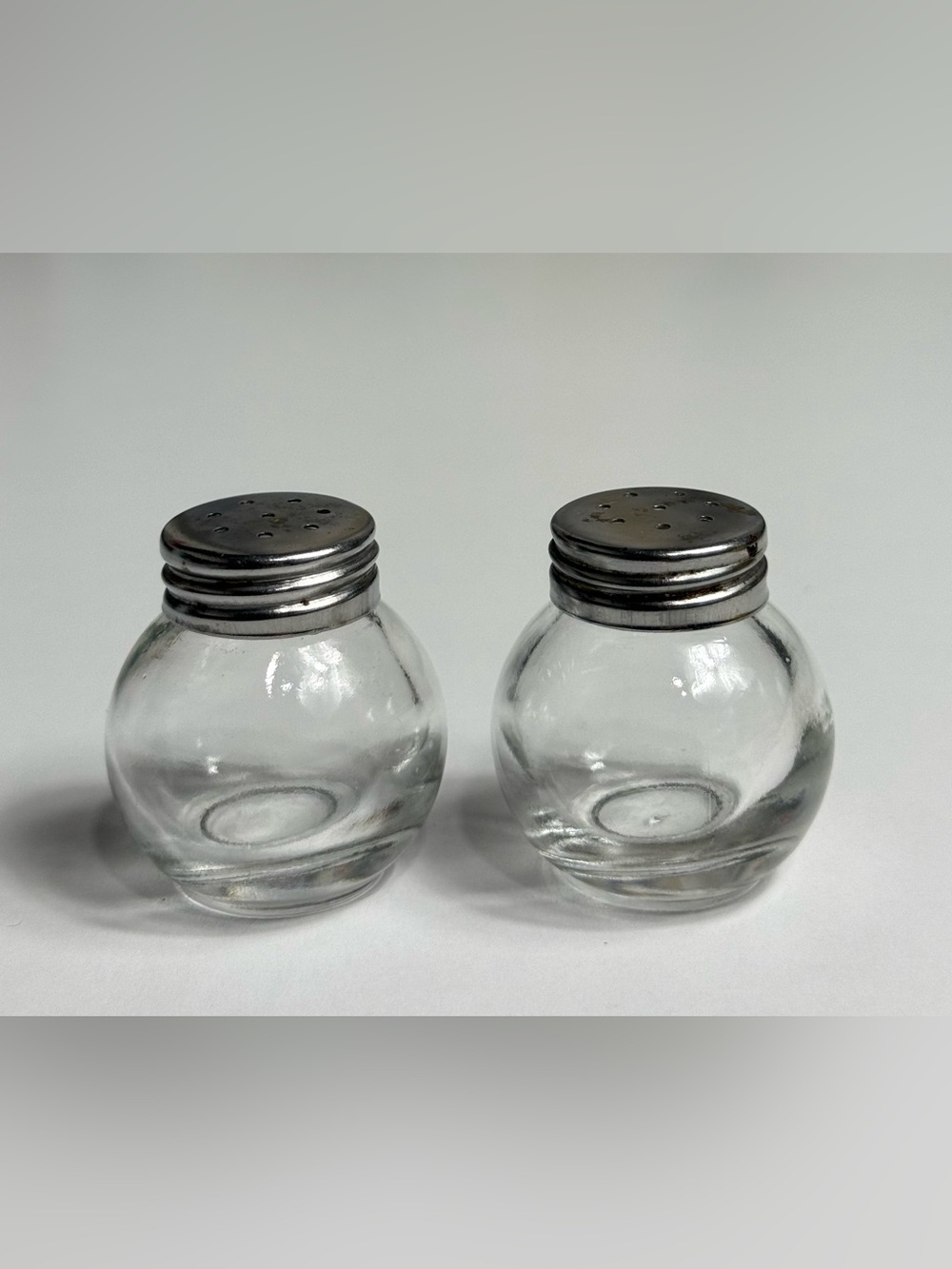 Small Clear Glass Salt and Pepper Shakers with Silver Lids - Set of 2